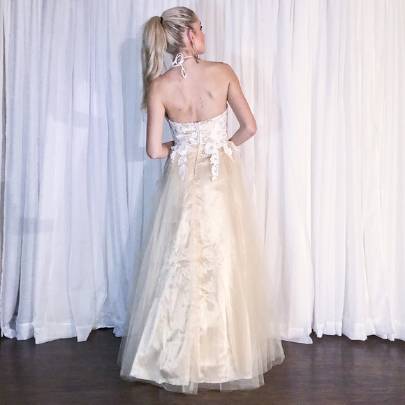 Lace Over Nude Align Evening Gown Wedding Dress - Picture 7 of 8